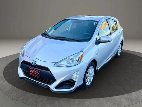 Used 2017 Toyota Prius C Two FWD image 1