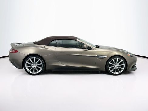 Used 2017 Aston Martin Vanquish Volante image 4