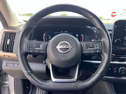 Used 2024 Nissan Pathfinder Platinum w/ Cargo Package AWD/4WD image 17
