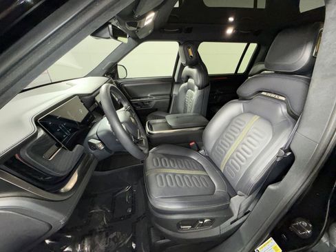 Used 2024 Rivian R1S Adventure image 13