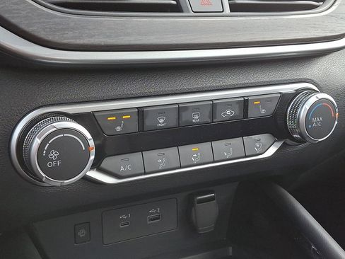 Certified 2024 Nissan Altima 2.5 SV w/ SV Premium Package image 16