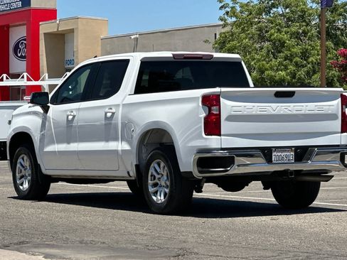 Used 2023 Chevrolet Silverado 1500 LT AWD/4WD image 7