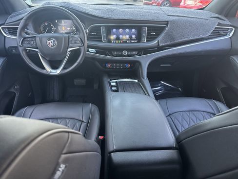 Used 2023 Buick Enclave Avenir w/ Avenir Technology Package image 22