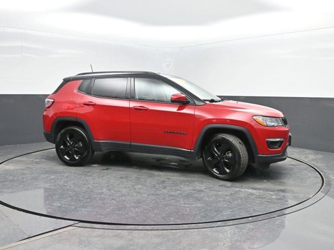 Used 2019 Jeep Compass Altitude image 3