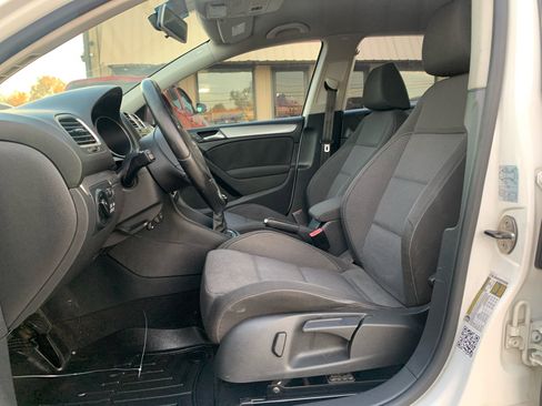 Used 2012 Volkswagen Golf TDI image 10