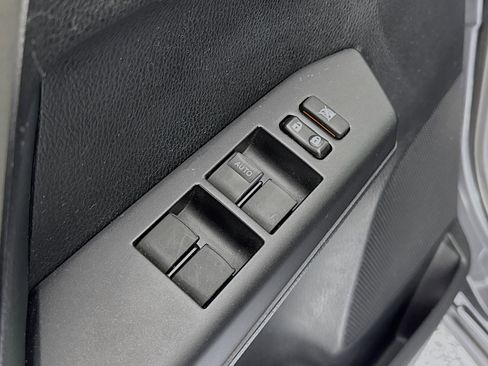 Used 2018 Toyota RAV4 XLE image 17