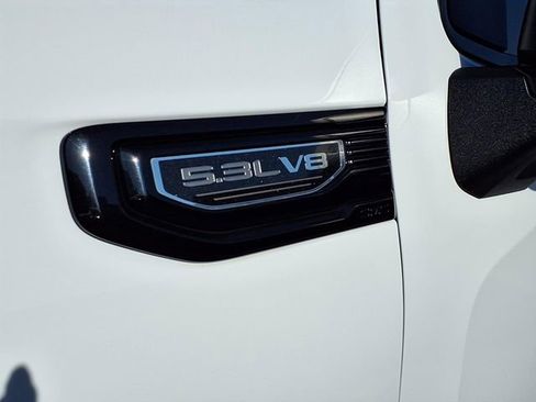 Used 2020 GMC Sierra 1500 Elevation w/ Elevation Value Package image 7