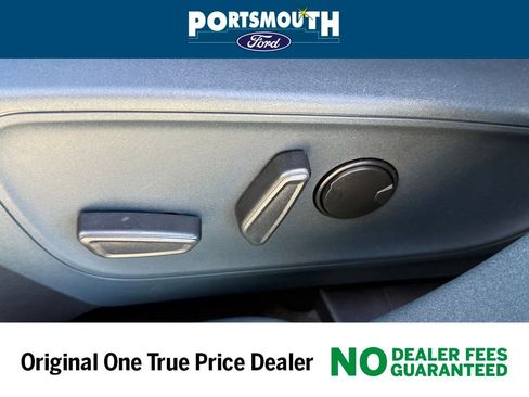 New 2025 Ford Maverick Lariat w/ 4K Tow Package image 25