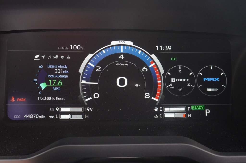 Used 2023 Toyota Sequoia Platinum AWD/4WD image 23