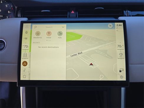 Used 2024 Land Rover Discovery Sport S image 18