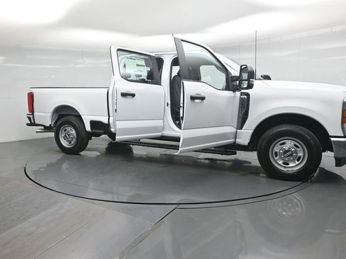 New 2026 Ford F250 XL w/ XL Chrome Package image 29