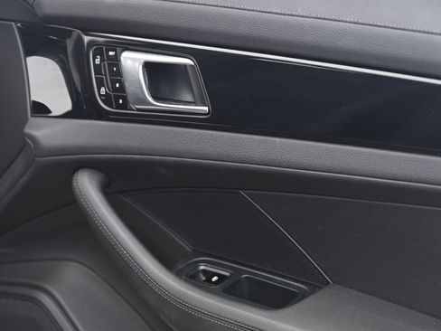 Certified 2020 Porsche Panamera RWD image 21