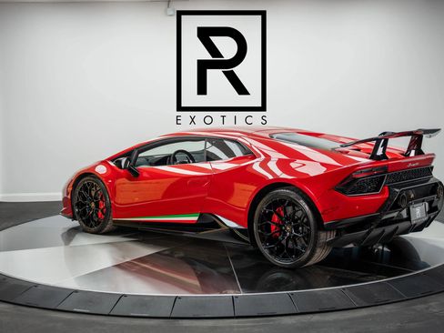 Used 2018 Lamborghini Huracan Performante image 8