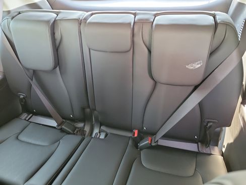 New 2026 Kia Carnival SX FWD image 8
