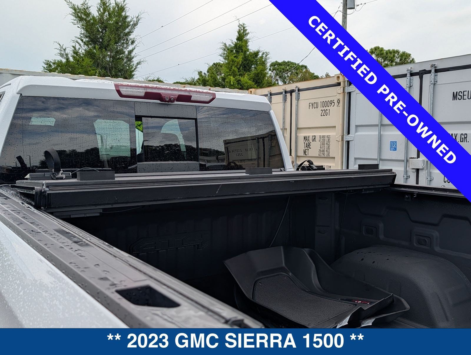 Used 2023 GMC Sierra 1500 AT4 w/ Technology Package AWD/4WD image 17