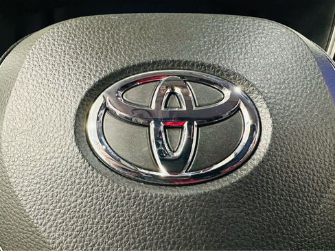 Certified 2023 Toyota Corolla Cross XLE w/ Convenience Package image 16