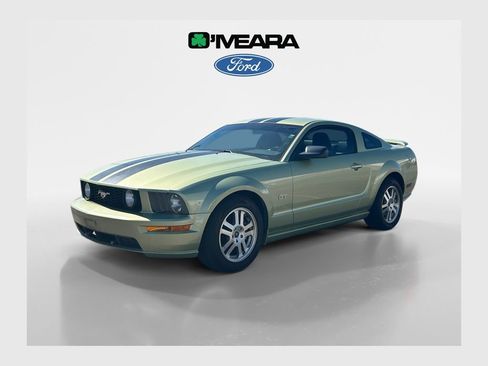 Used 2005 Ford Mustang GT RWD image 1