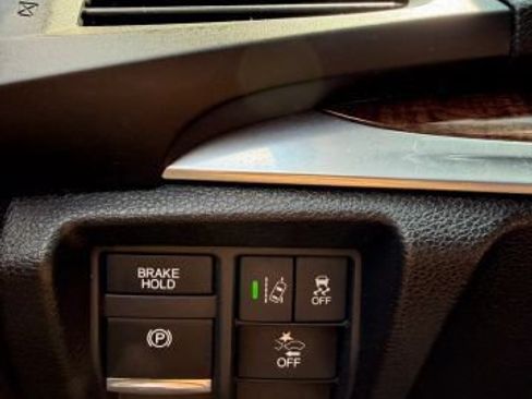 Used 2017 Acura MDX SH-AWD image 21