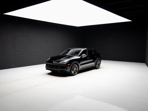 Used 2023 Porsche Cayenne Turbo GT image 82