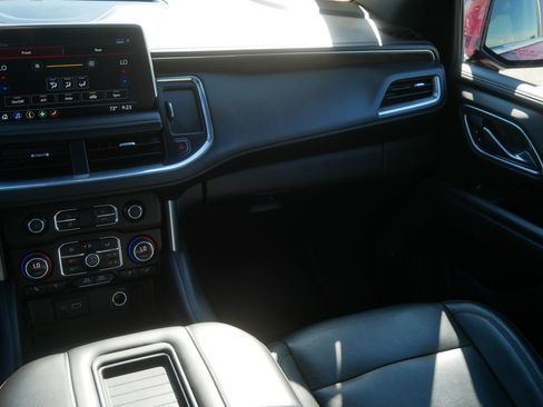 Certified 2021 Chevrolet Tahoe LT w/ LT Signature Package AWD/4WD image 11