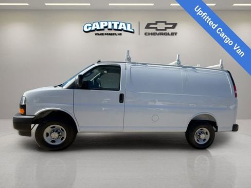 New 2025 Chevrolet Express 2500 Work Van w/ Driver Convenience Package image 2