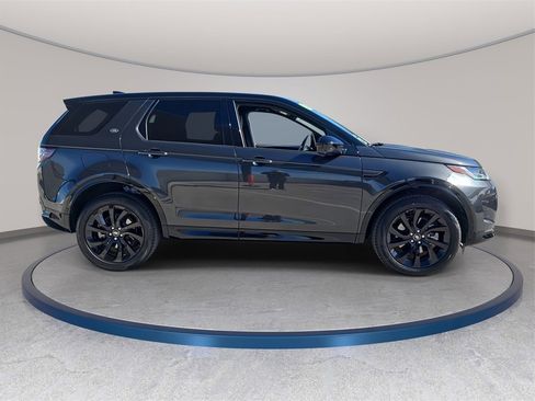 Certified 2025 Land Rover Discovery Sport Dynamic SE image 4