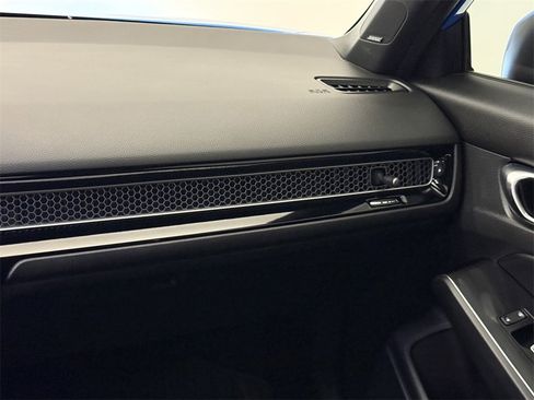 Certified 2022 Honda Civic Sport Touring image 18