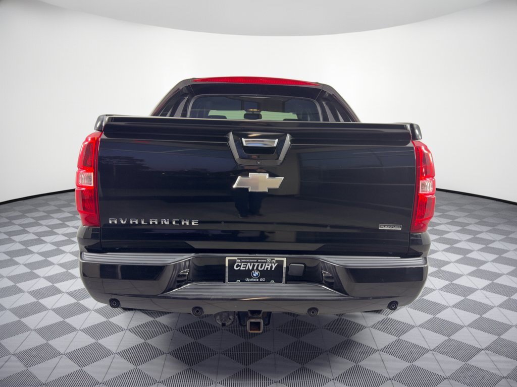 Used 2011 Chevrolet Avalanche LT w/ Luxury Package RWD image 11