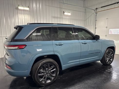 Used 2026 Jeep Grand Cherokee Limited AWD/4WD image 3