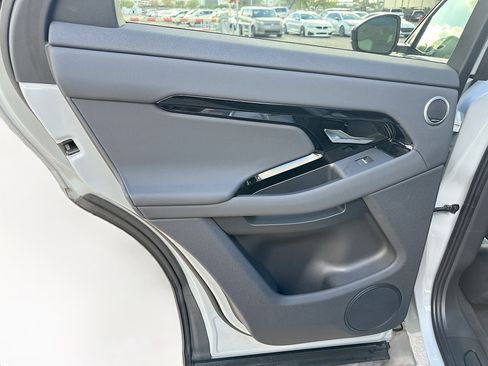 Used 2025 Land Rover Range Rover Evoque S image 26