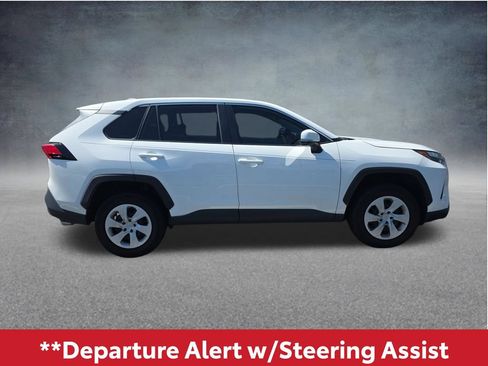 Used 2024 Toyota RAV4 LE FWD image 4