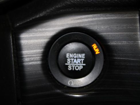 Used 2020 Jeep Grand Cherokee Altitude image 37