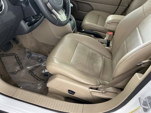 Used 2015 Jeep Patriot Limited w/ Sun/Sound Group image 8