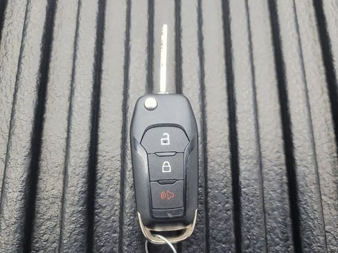 Used 2020 Ford F150 XL w/ Equipment Group 101A Mid AWD/4WD image 32