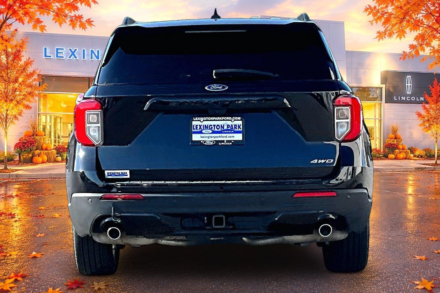 Used 2022 Ford Explorer ST-Line w/ Class IV Trailer Tow Package AWD/4WD image 6