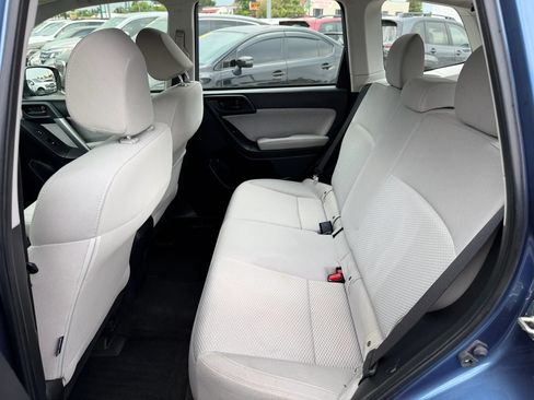 Used 2017 Subaru Forester 2.5i AWD/4WD image 15