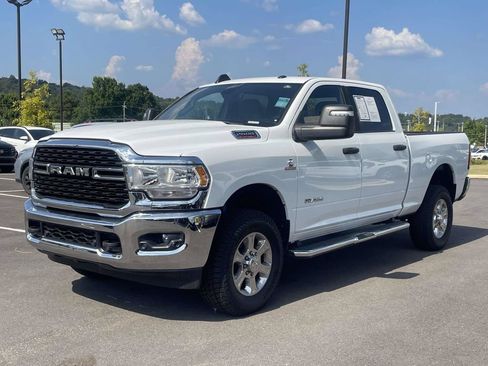 Used 2024 RAM 2500 Big Horn w/ Off Road Package AWD/4WD image 7