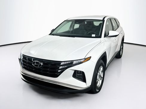 Used 2024 Hyundai Tucson SE FWD image 3