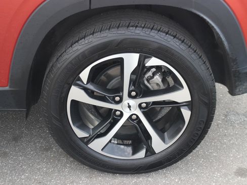 Used 2024 Chevrolet Trax RS w/ Driver Confidence Package image 34