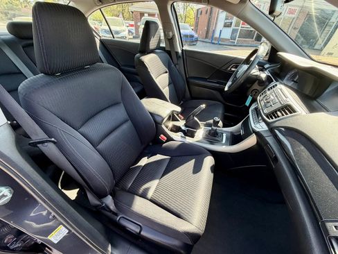 Used 2014 Honda Accord Sport image 11