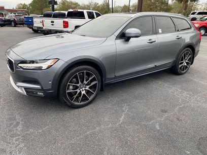 Used 2018 Volvo V90 T6 Cross Country w/ Convenience Package