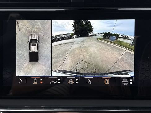 New 2026 GMC Sierra 2500 Denali Ultimate w/ LPO, Black Badging Package AWD/4WD image 9