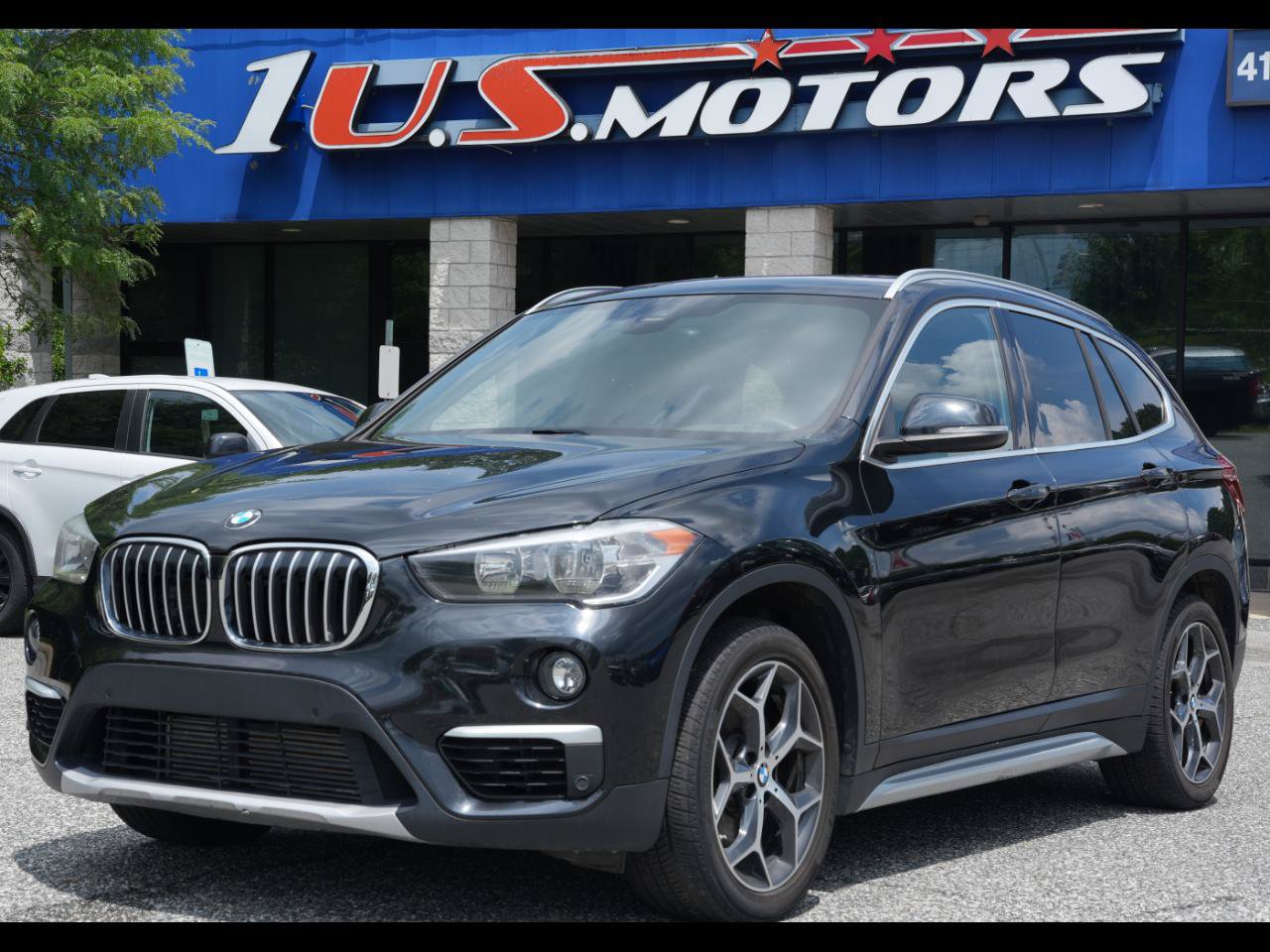 Used 2019 BMW X1 xDrive28i w/ Convenience Package AWD/4WD image 1