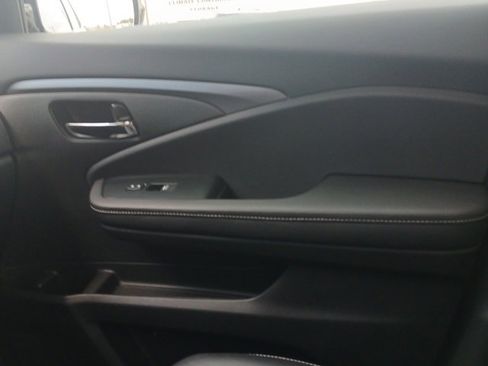 Used 2023 Honda Ridgeline RTL-E image 39