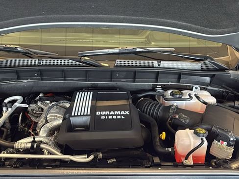 Used 2026 GMC Sierra 1500 SLT w/ SLT Premium Plus Package image 11