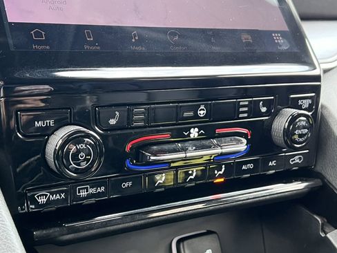 Used 2023 Jeep Grand Cherokee L Limited w/ Trailer Tow Group (B) image 25