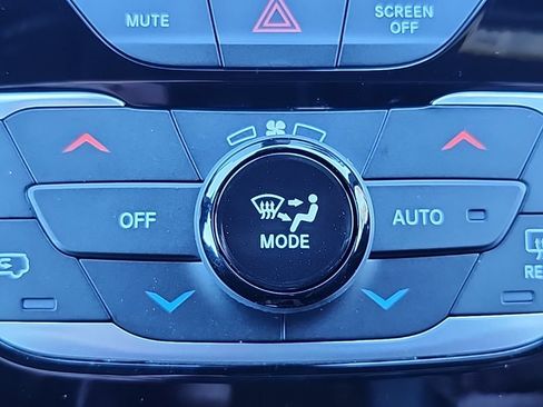New 2026 Chrysler Pacifica Select FWD image 7