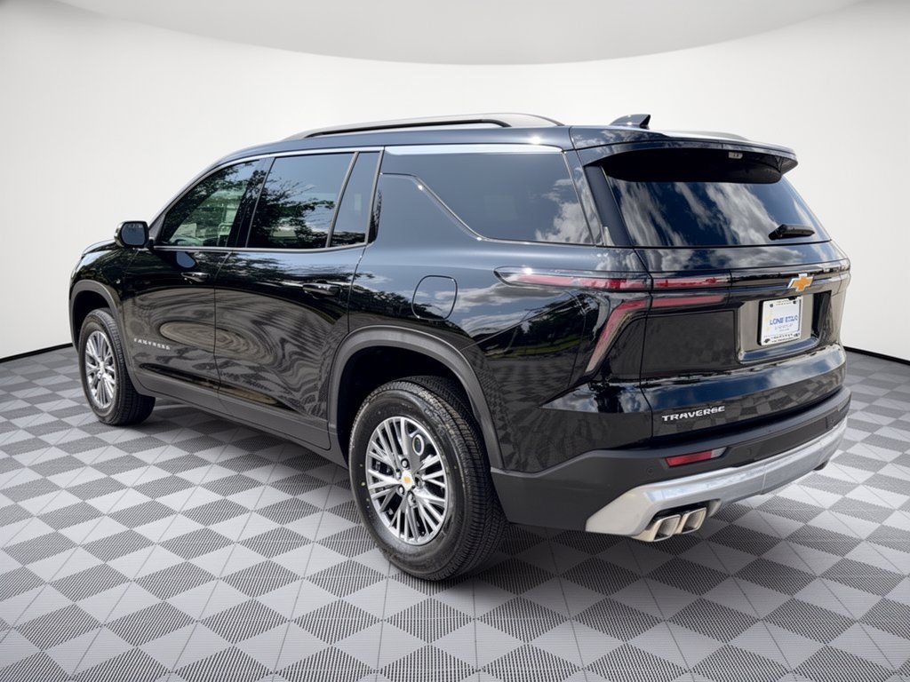 Used 2026 Chevrolet Traverse LT w/ Driver Confidence Package FWD image 3