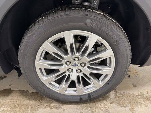 New 2026 Ford Explorer Active w/ Active Comfort Package image 8