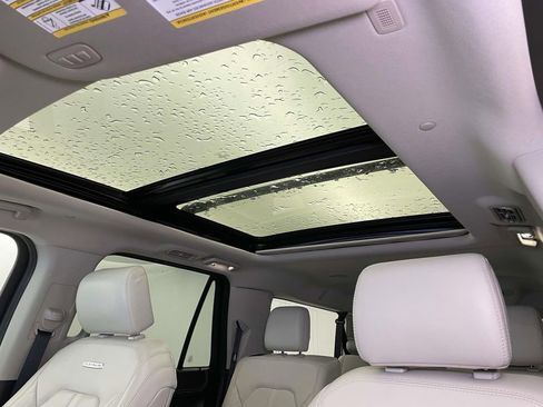 Used 2020 Ford Expedition Max Platinum image 18